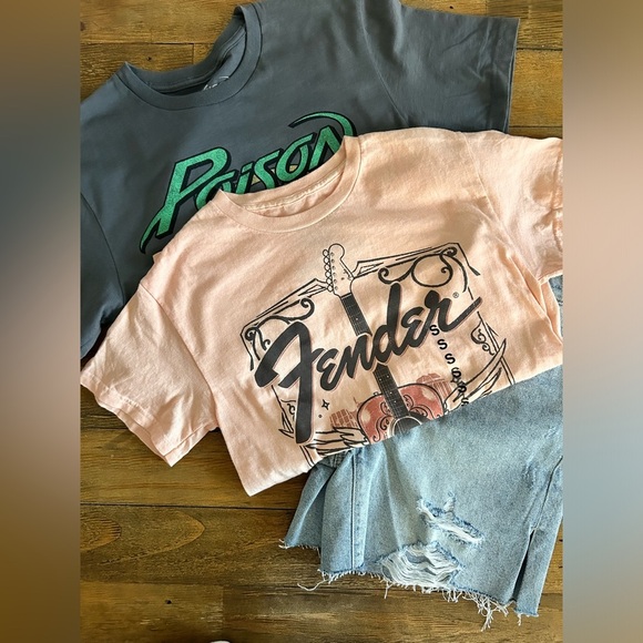 BUNDLE of Two small T-shirts Poison and Fender - Picture 2 of 10